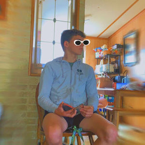 Meet your Posher, Zachary